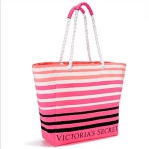 VS Pink Striped Beach Bag! ❤️💕